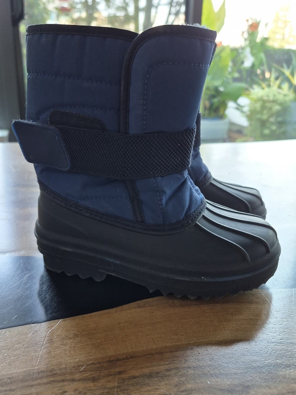 Place Navy and Black Kids Waterproof Snow Boots - Childrens Place Boys Size 9